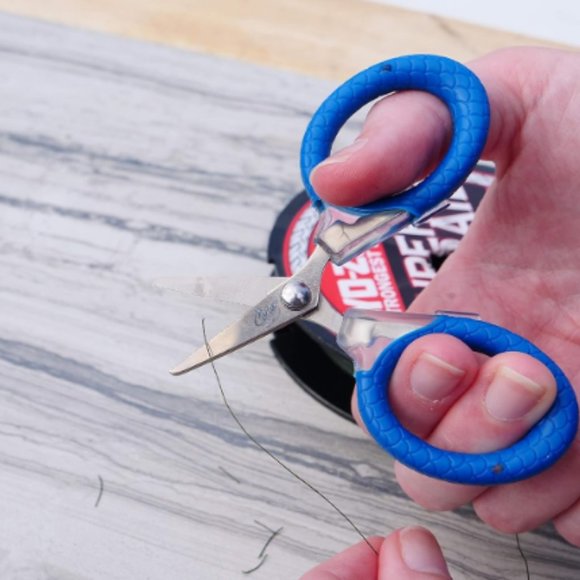 Cuda 3" Titanium Bonded Micro Scissor, Blue 18826 - Picture 2 of 4